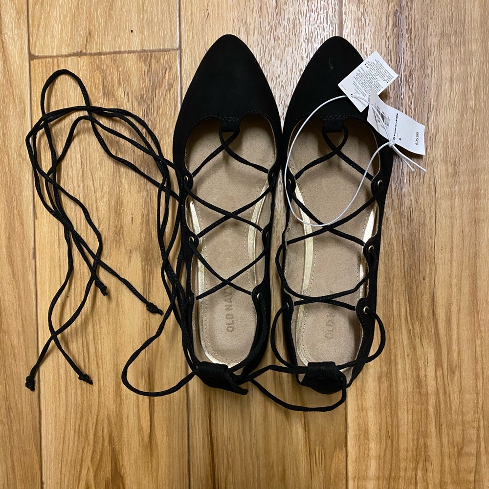 (NEVER USED) Lace-Up Flats